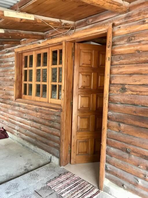 Pequena Casa De Troncos, Detras De Casa Principal No Trabajo Con Tarjeta De Credito Puerto Madryn Ngoại thất bức ảnh