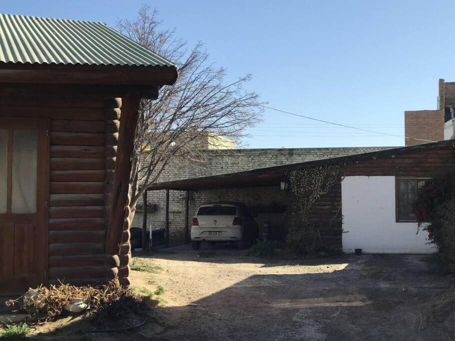 Pequena Casa De Troncos, Detras De Casa Principal No Trabajo Con Tarjeta De Credito Puerto Madryn Ngoại thất bức ảnh