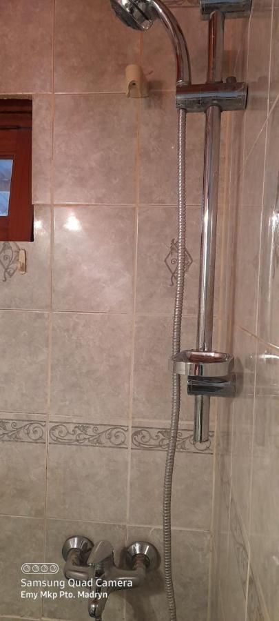 Pequena Casa De Troncos, Detras De Casa Principal No Trabajo Con Tarjeta De Credito Puerto Madryn Ngoại thất bức ảnh