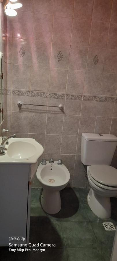 Pequena Casa De Troncos, Detras De Casa Principal No Trabajo Con Tarjeta De Credito Puerto Madryn Ngoại thất bức ảnh